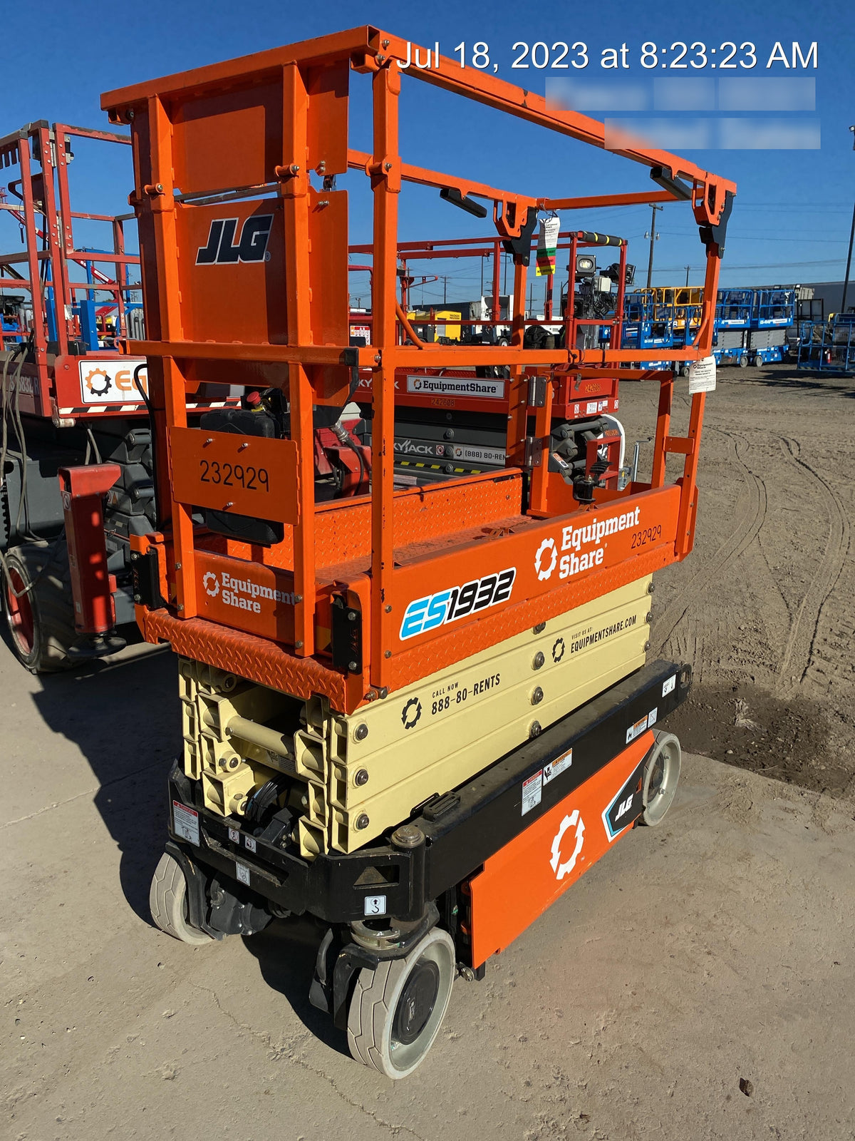 2022 JLG ES1932