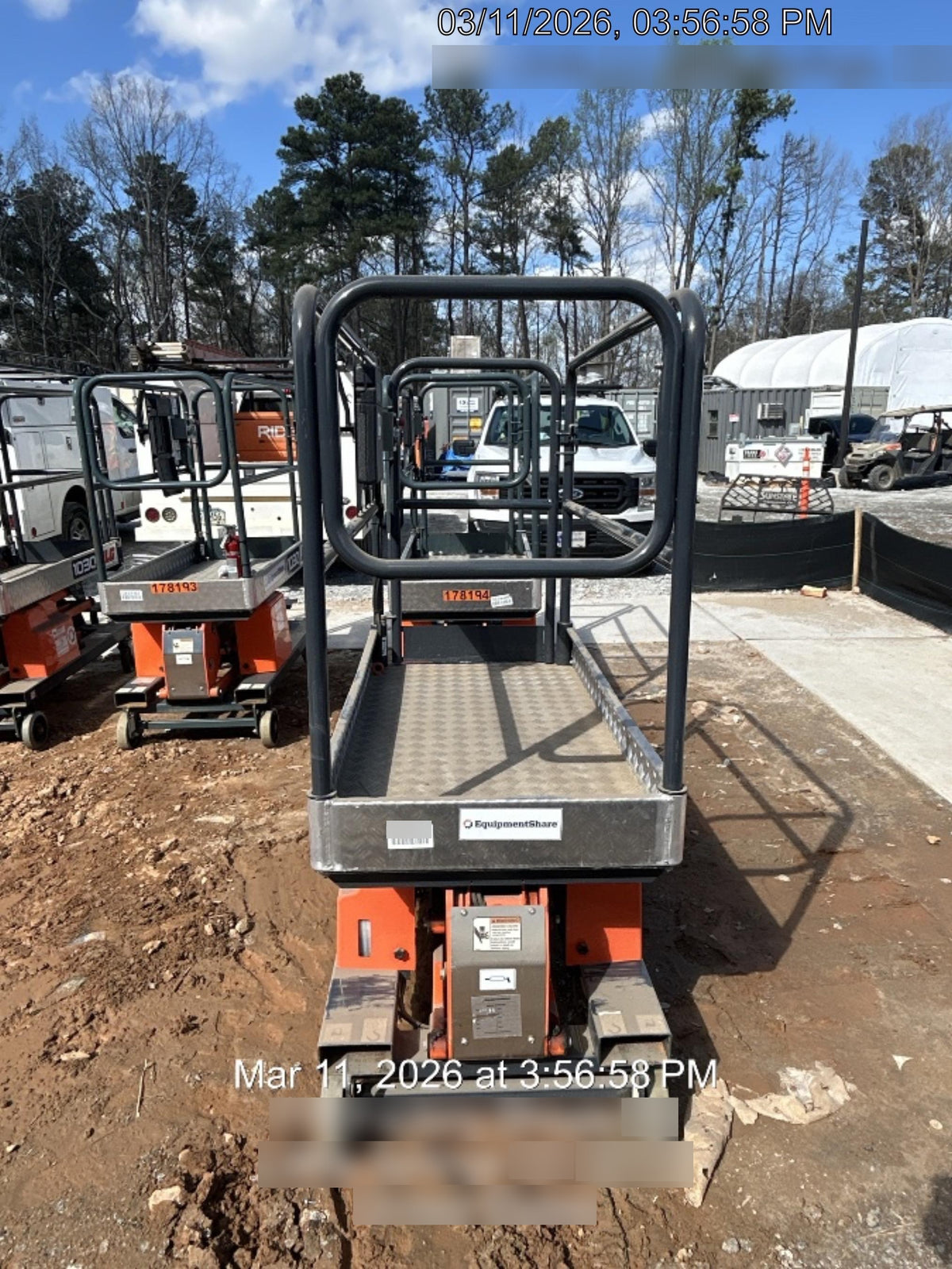 2023 JLG 1030P