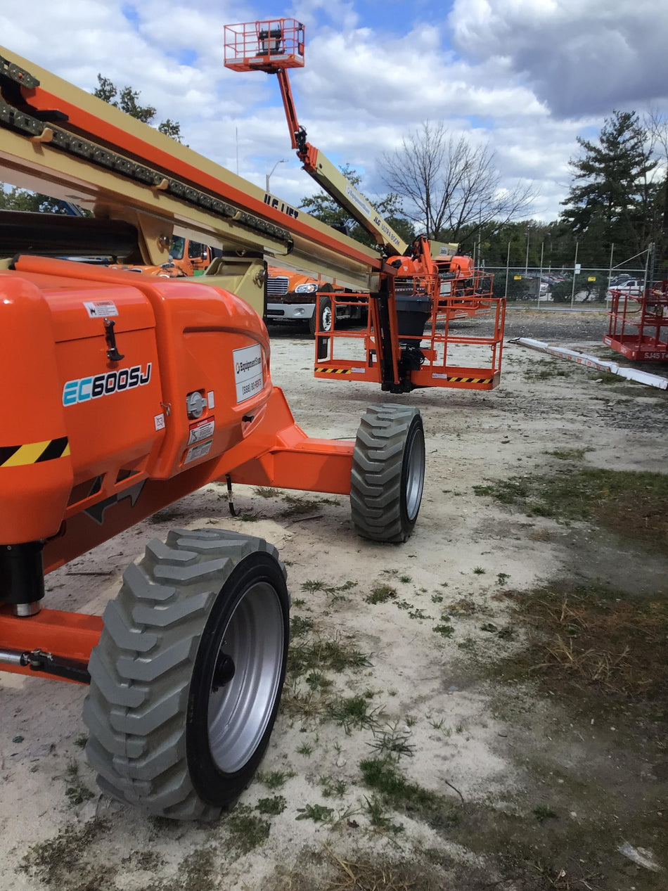 2021 JLG EC600SJ