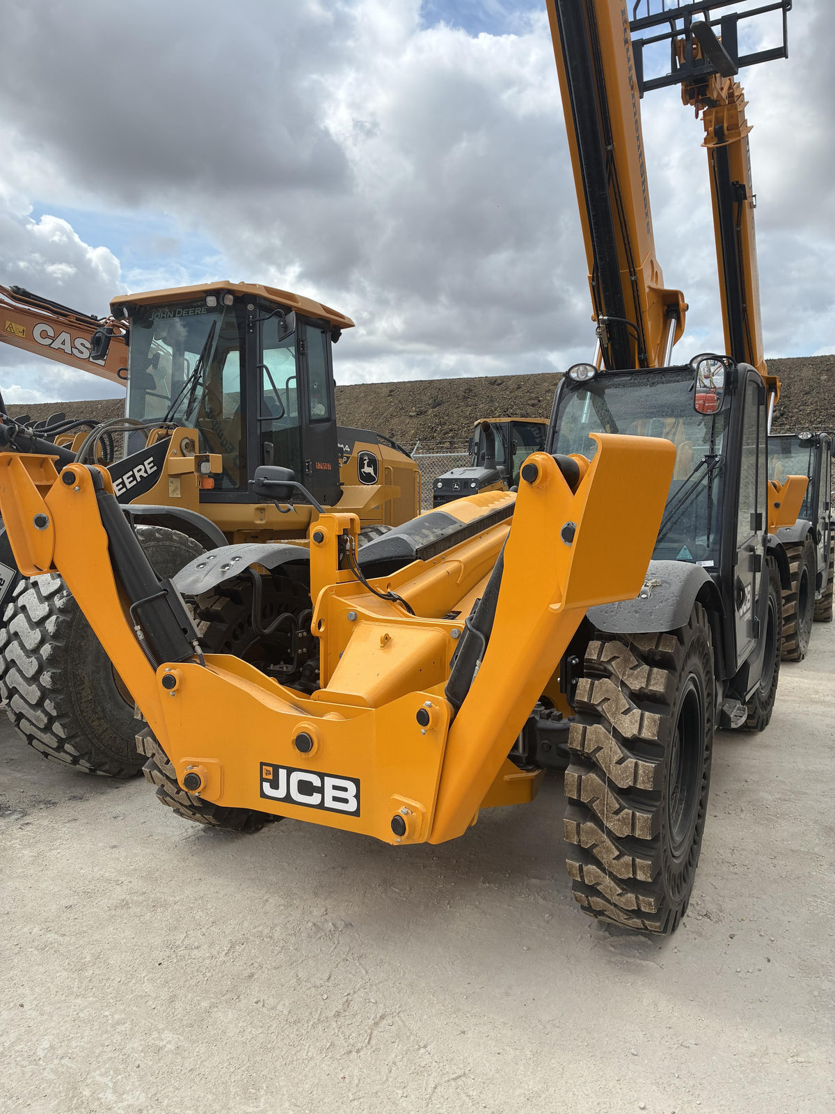 2026 JCB 512-56