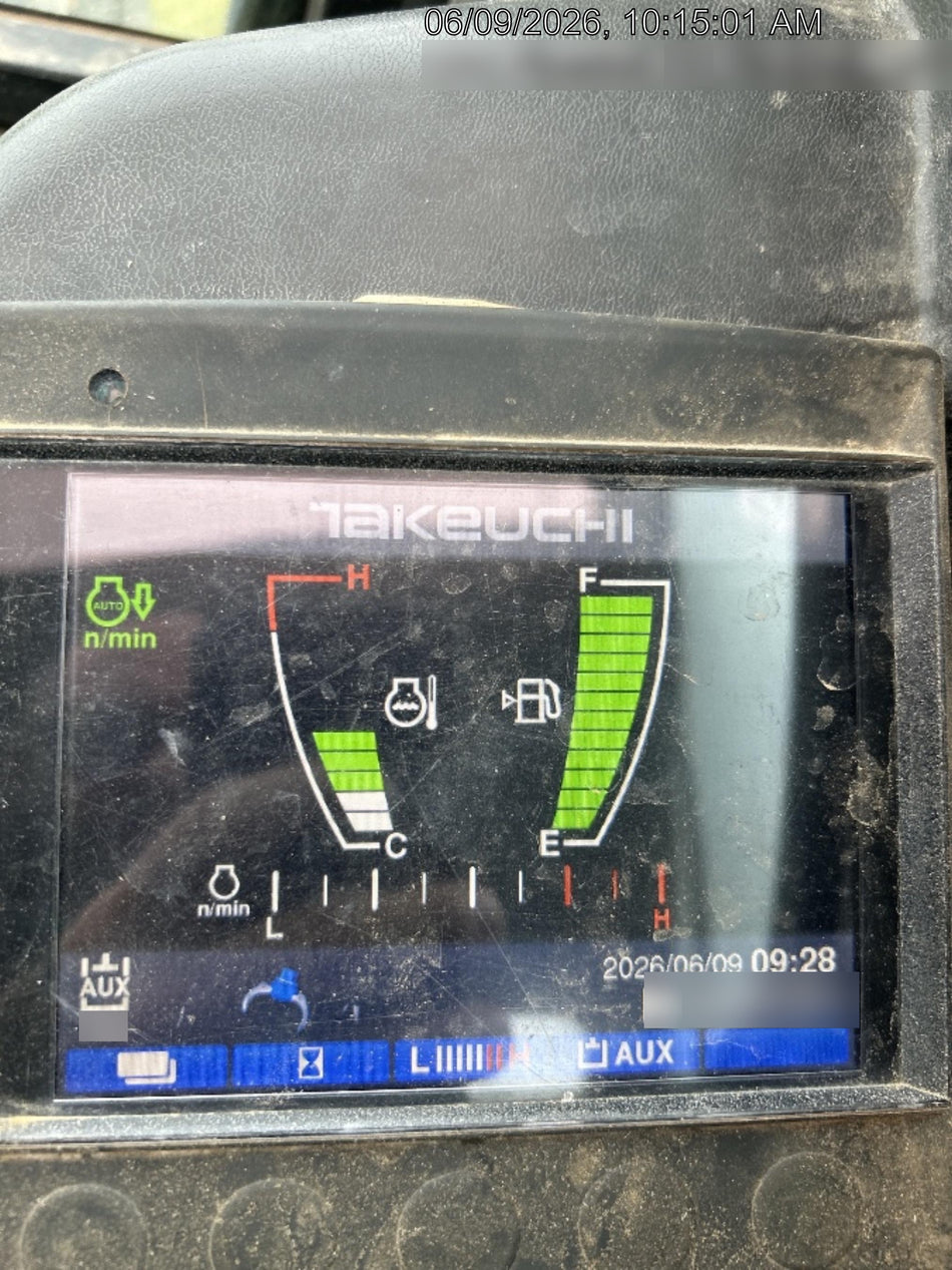2022 TAKEUCHI TB235-2CR