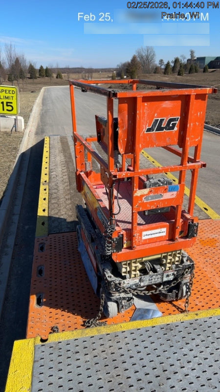 2021 JLG ES1330L