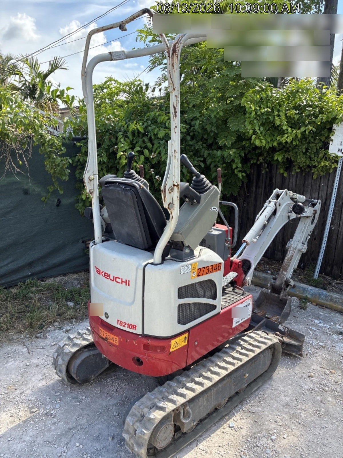 2022 TAKEUCHI TB210R