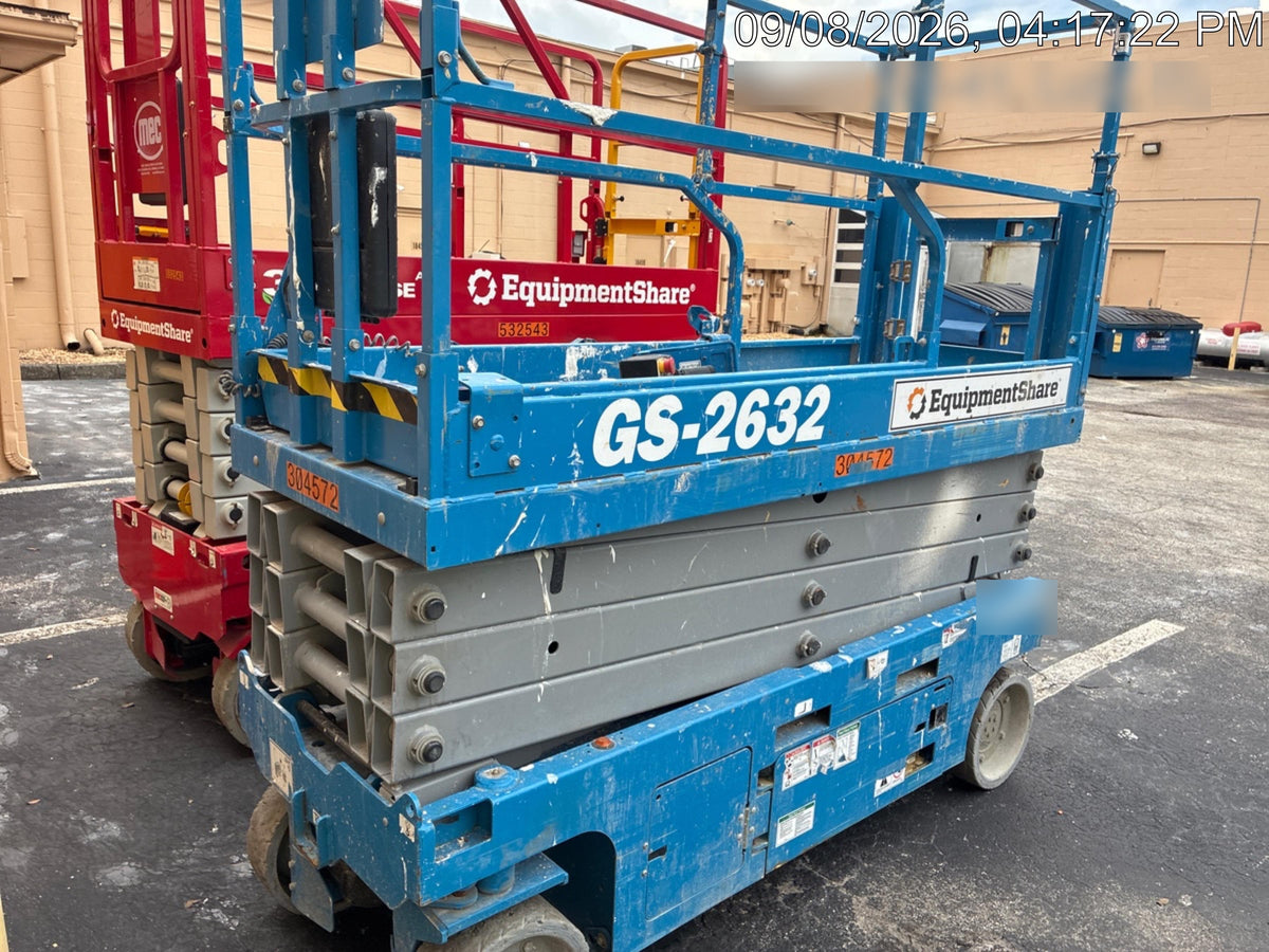 2023 GENIE GS-2632