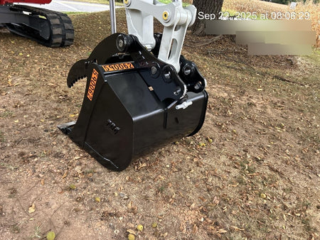 2025 TAKEUCHI 36" Bucket - Takeuchi