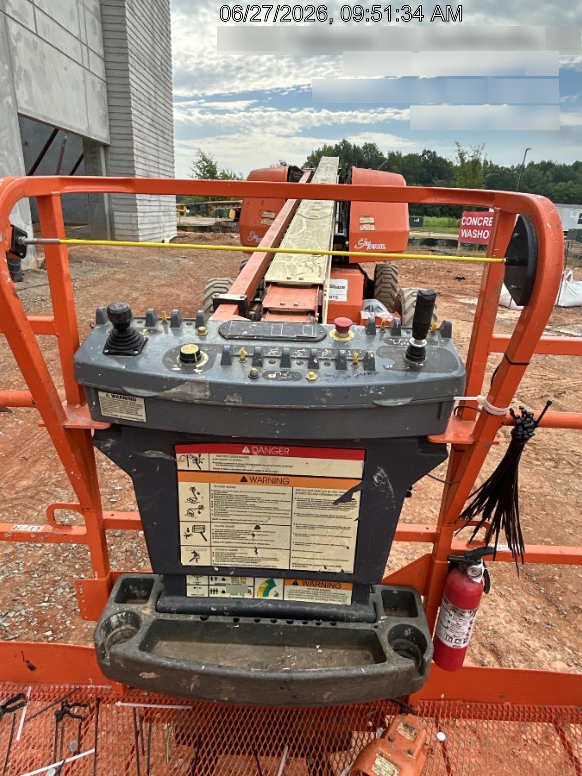 2021 JLG 600S