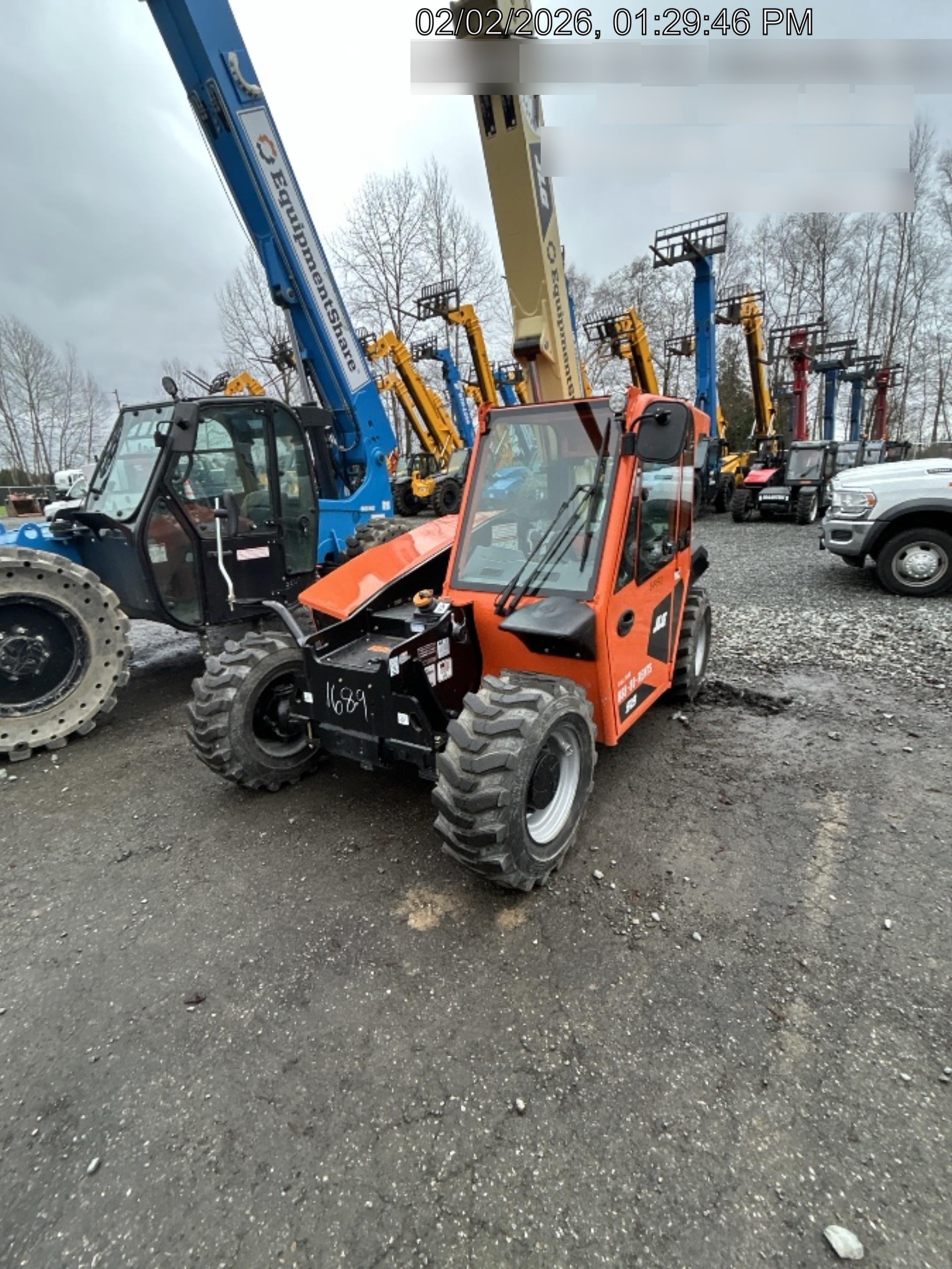 2025 JLG 519