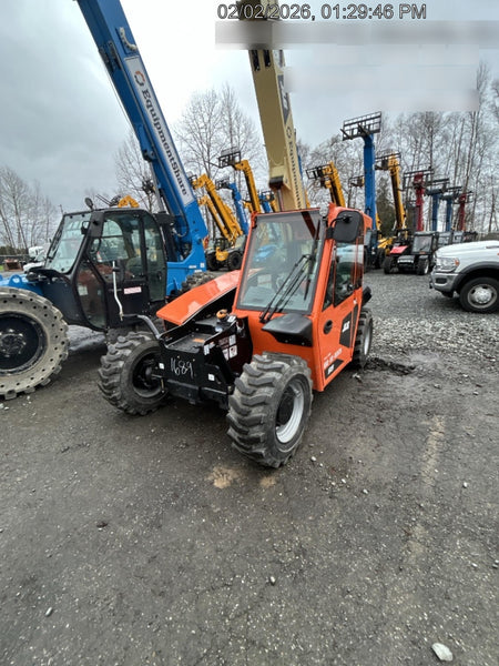 2025 JLG 519