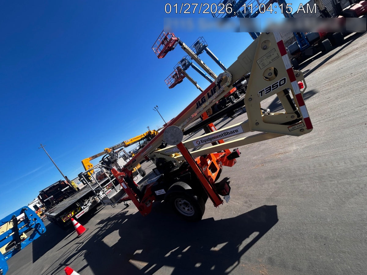 2022 JLG T350
