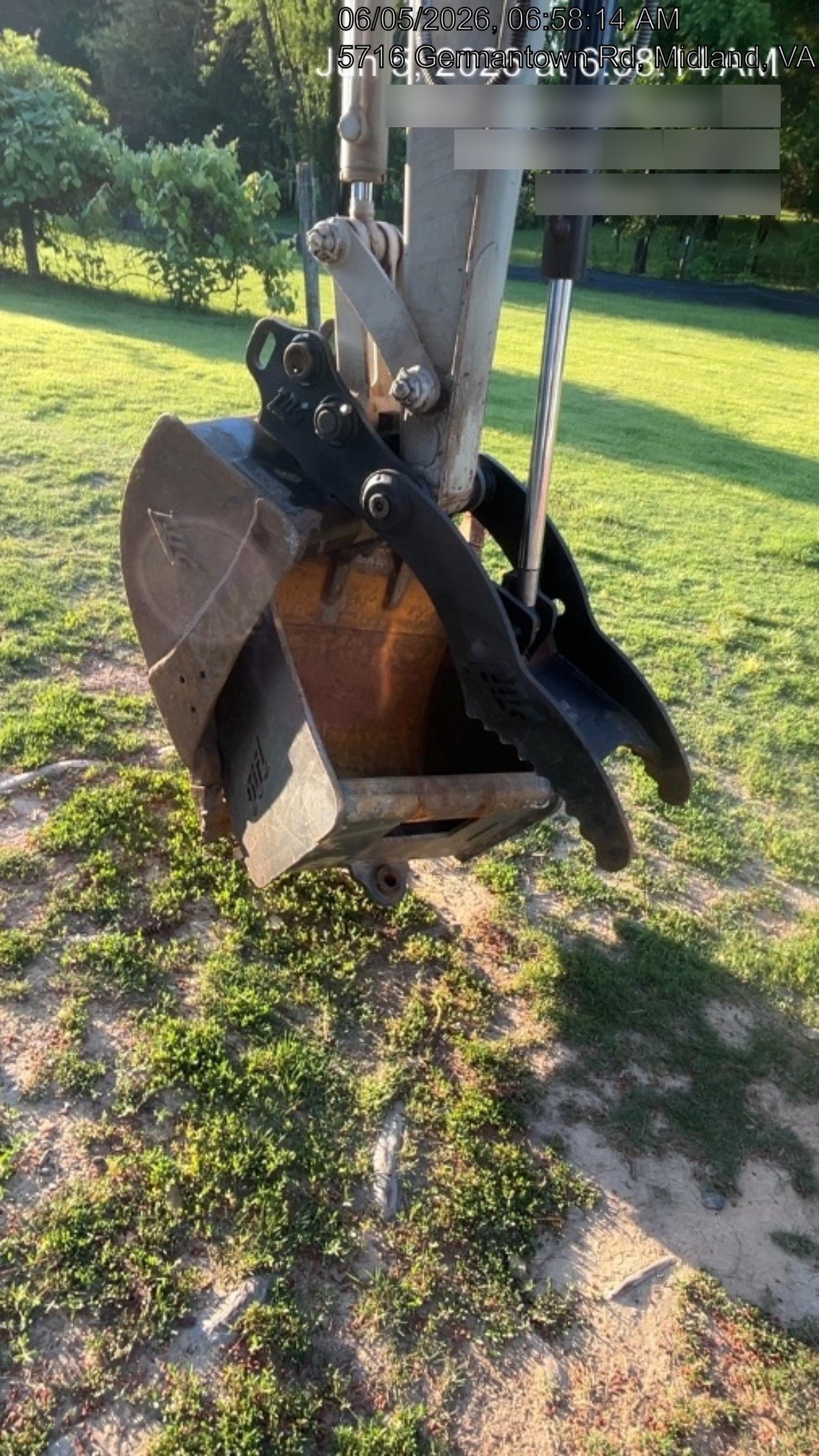 2025 TAKEUCHI TB235-2CR