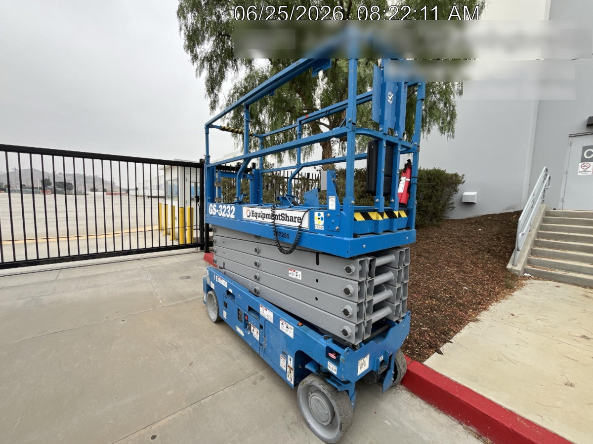 2022 GENIE GS-3232