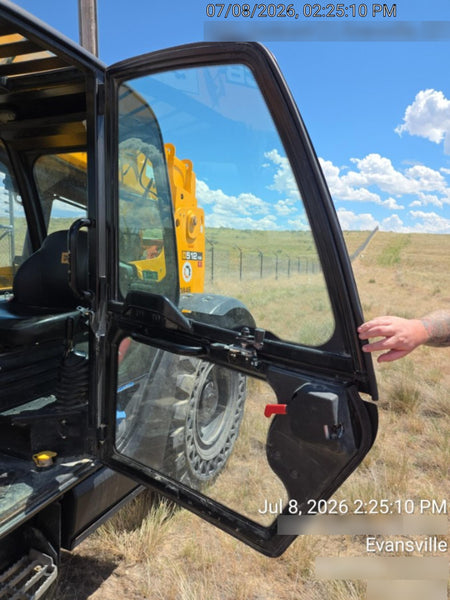 2019 JCB 512-56 Cab/Heat/Air, 109 HP, Solid Tires, STD Worklight, Beacon, Aux Hydraulics, Lifting Eye, Back up Alarm w/66" Carriage/60" Forks