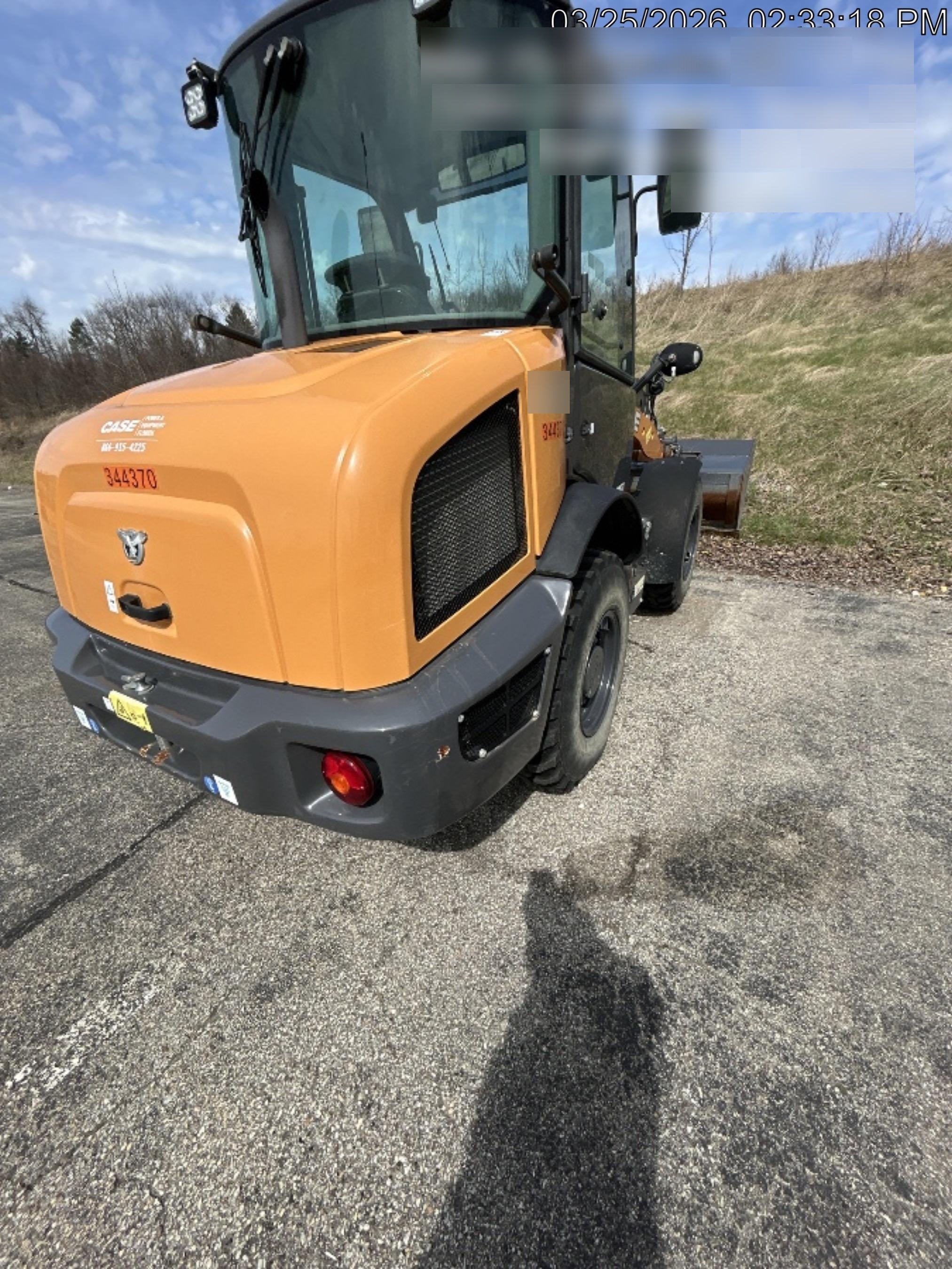 2023 CASE 121F