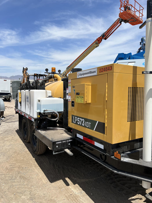 2022 VAC-TRON LP573XDT