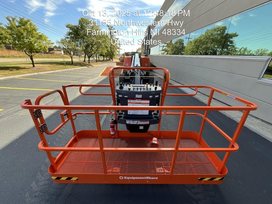 2025 JLG 660SJ
