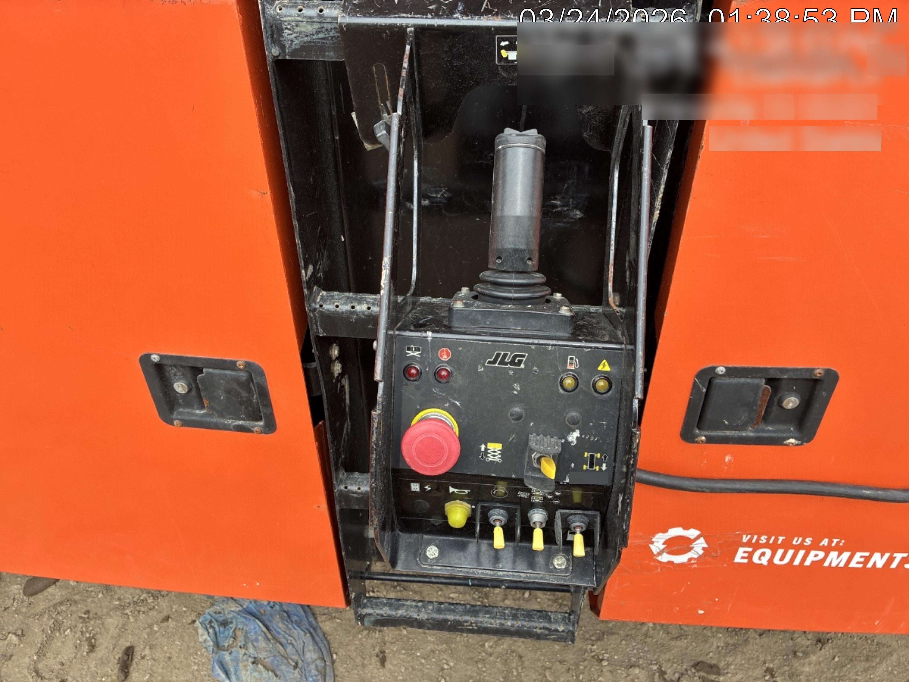 2023 JLG RT4394