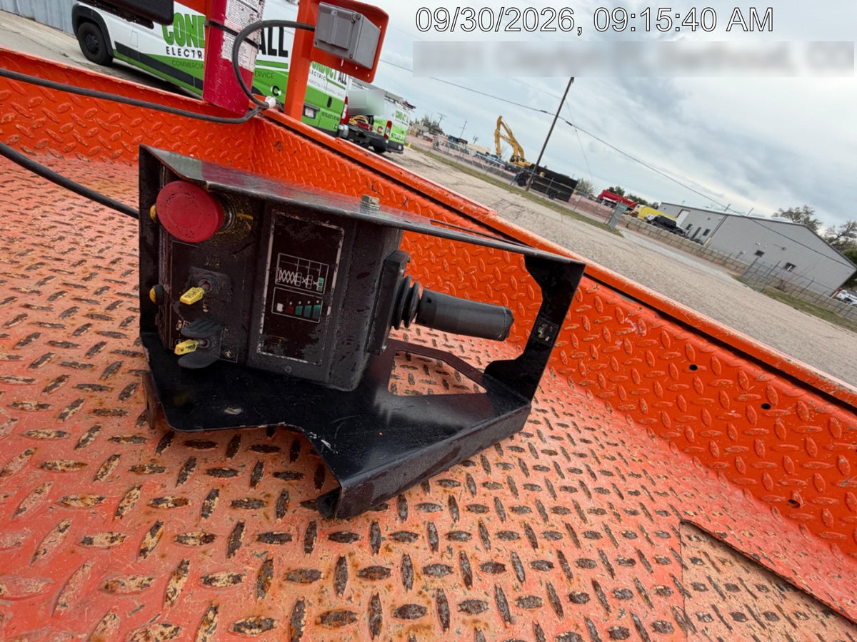 2022 JLG ES2632