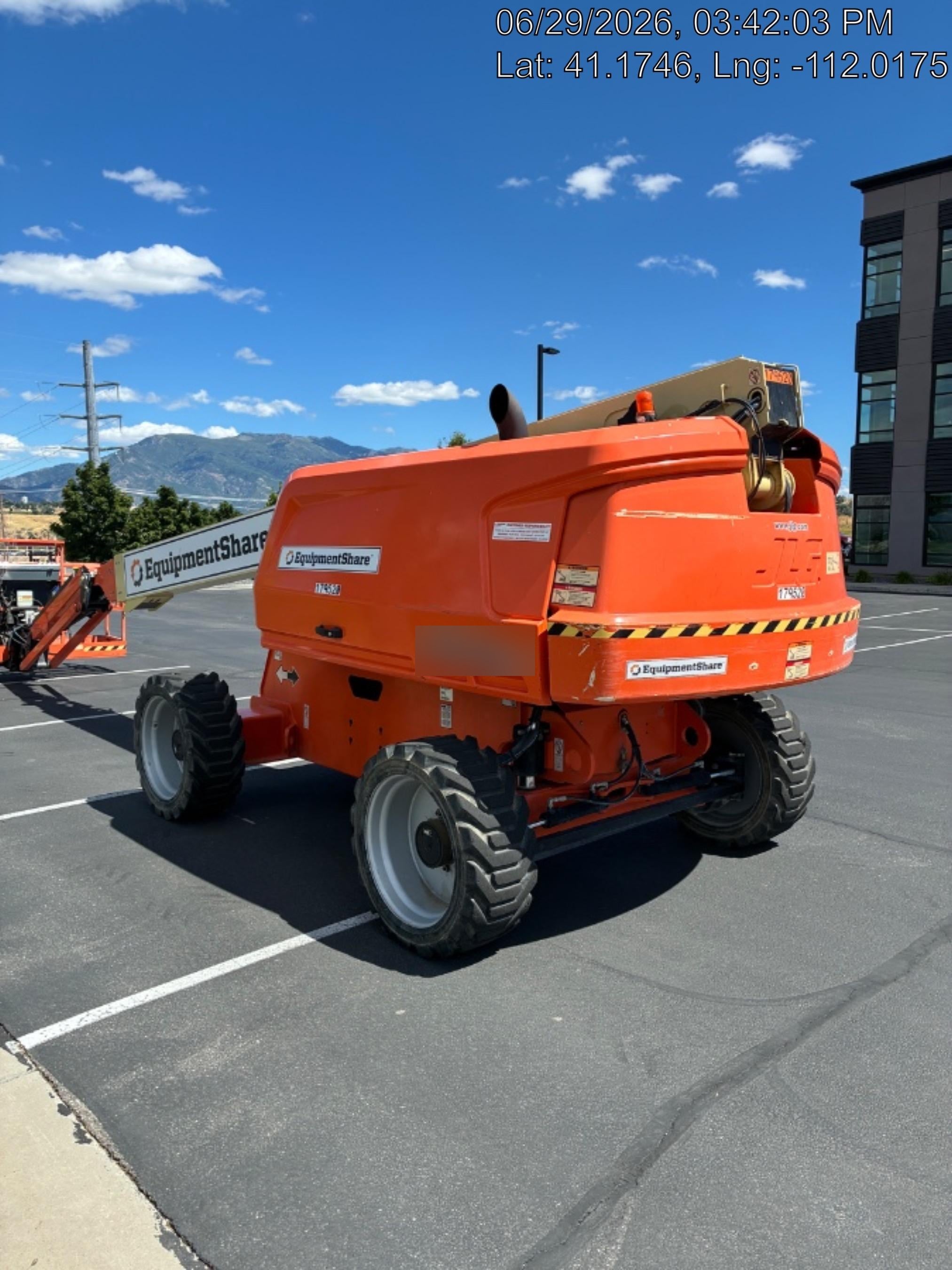 2021 JLG 660SJ