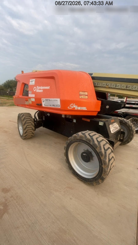 2023 JLG 660SJ