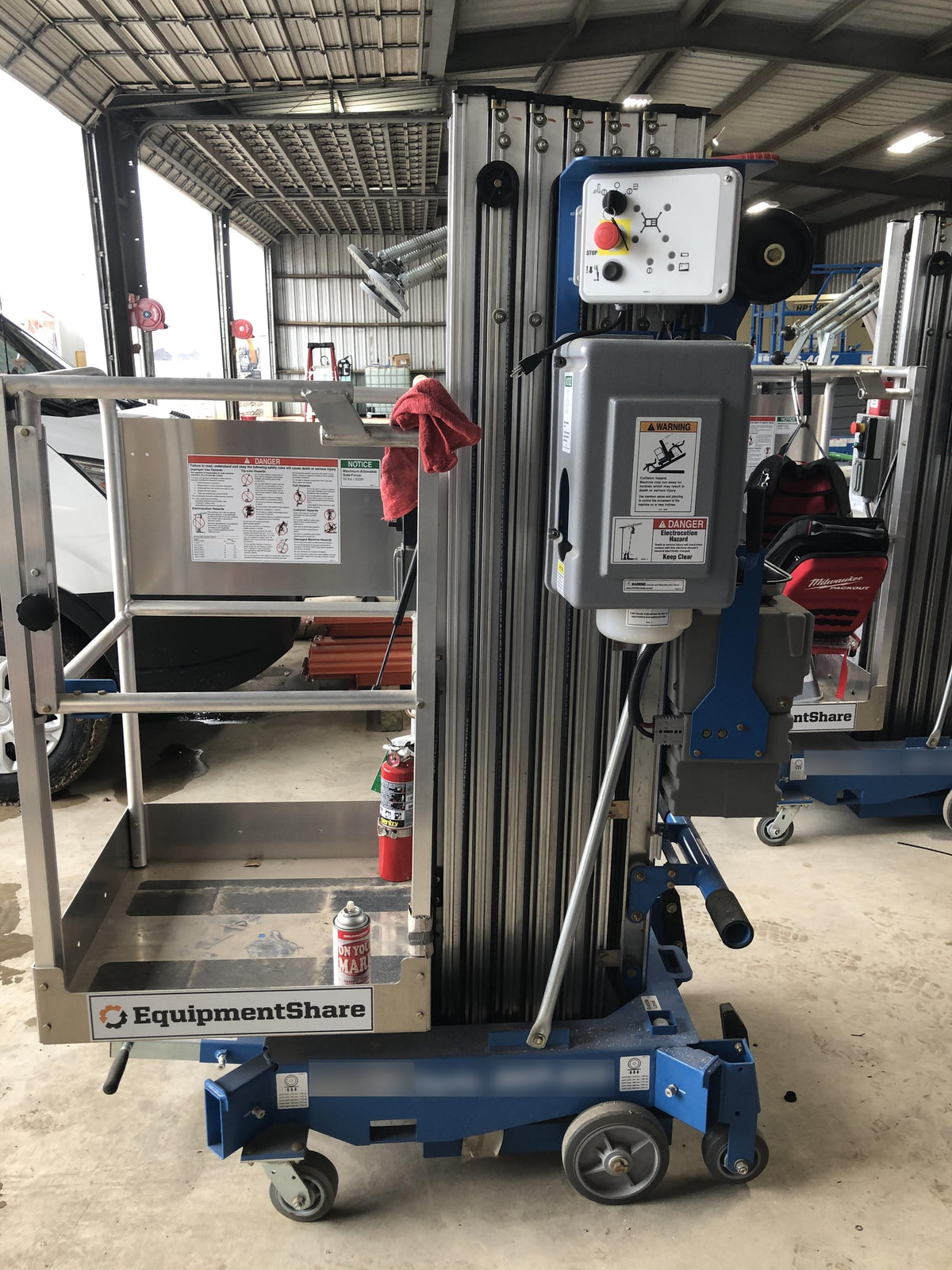 2019 GENIE AWP-30S