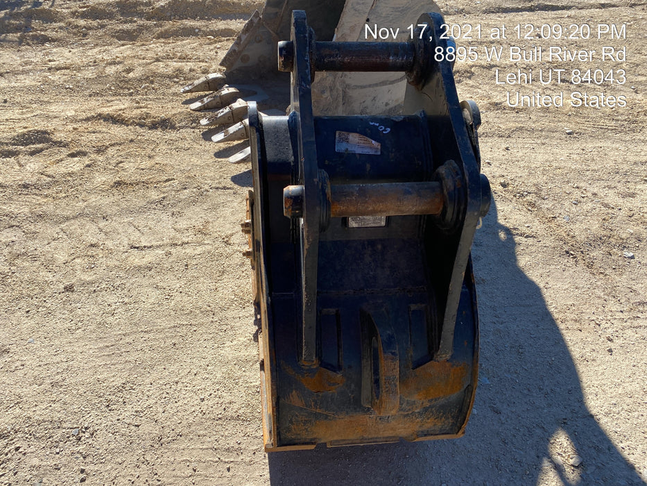 2020 DOOSAN 24" Bucket-Doosan