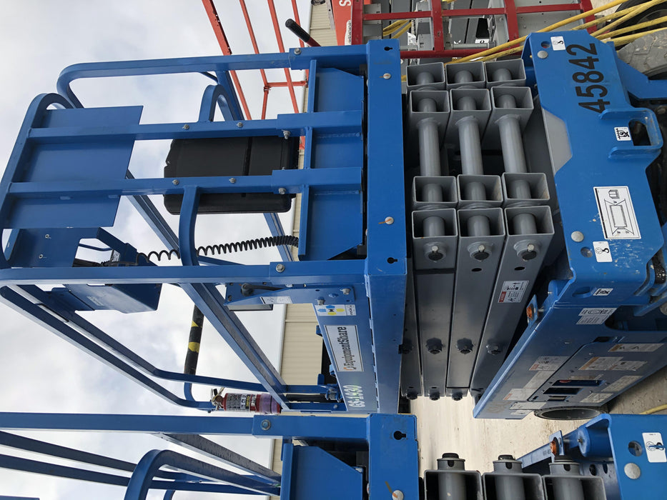 2019 Genie GS-1930 Fixed rails with chain Entry