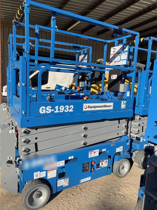 2021 GENIE GS-1932
