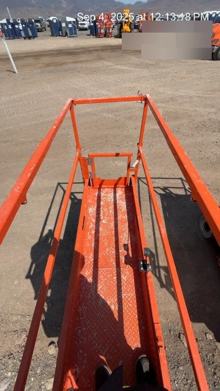 2022 JLG ES2632