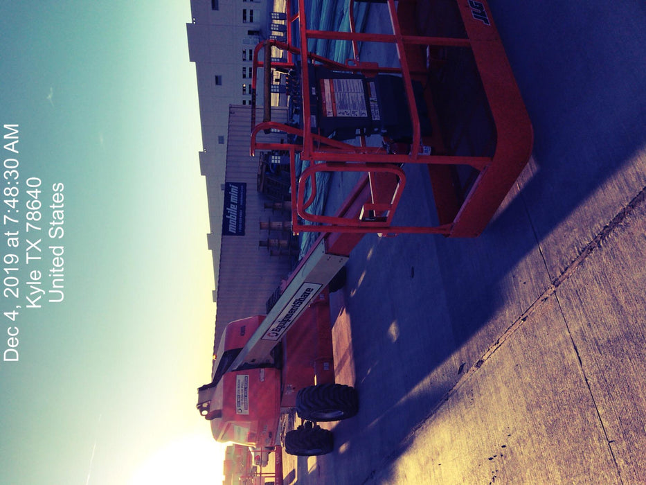 2019 JLG 400S