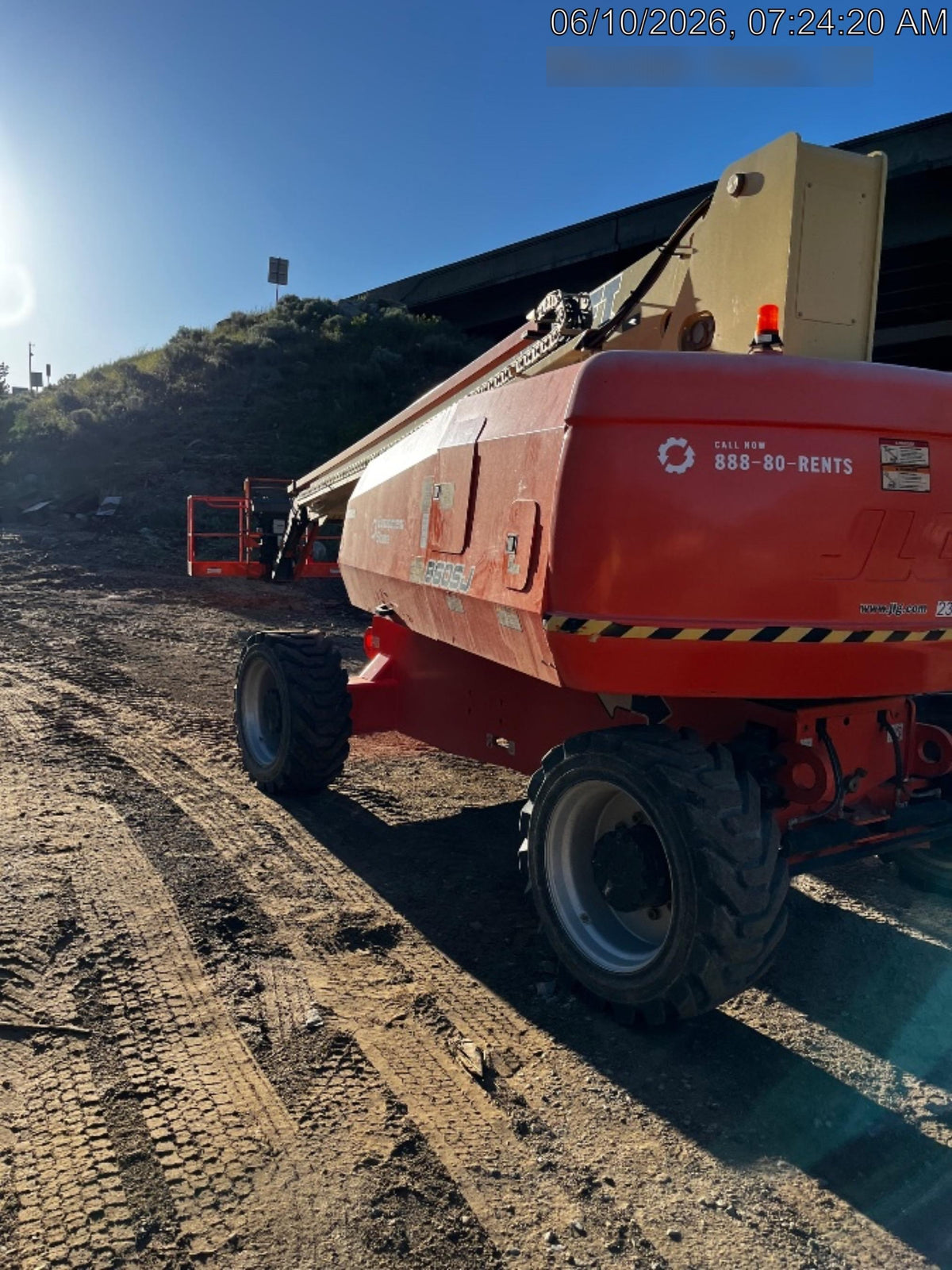2022 JLG 860SJ