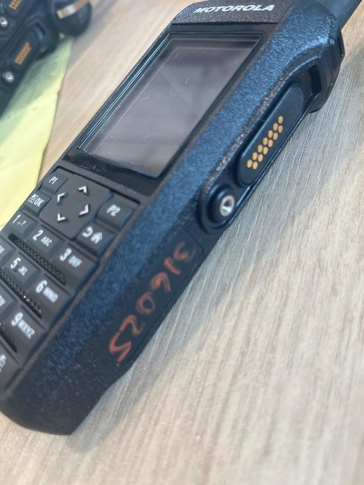 2023 MOTOROLA R7 DISPLAY