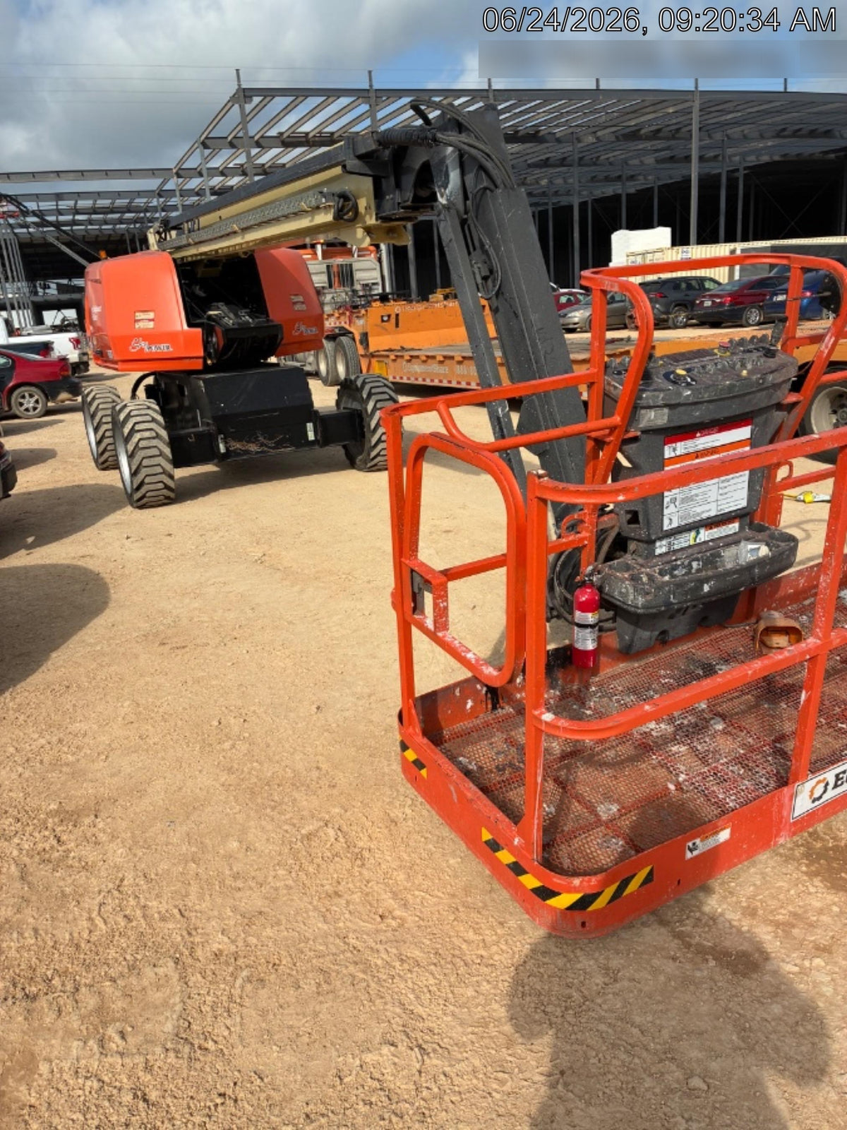 2023 JLG 660SJ