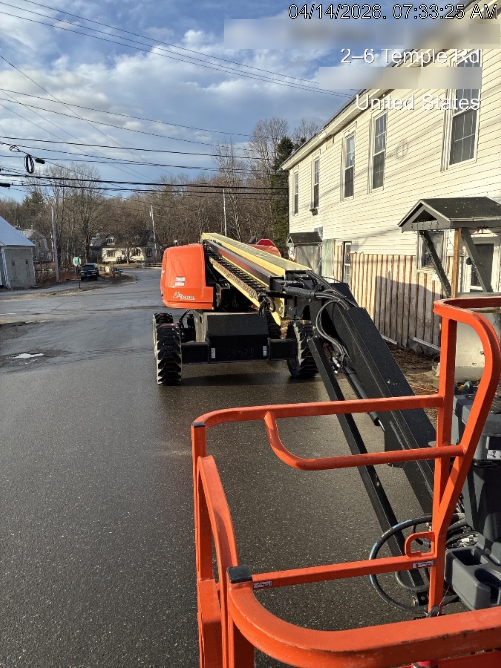 2025 JLG 660SJ