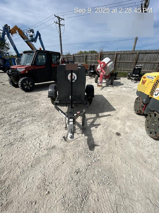 2021 Lincoln Electric Dual Maverick 200/200X Ready Pak 3 (includes trailer, cable rack, fender light kit)