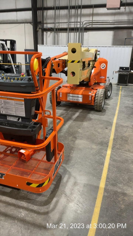 2022 JLG E450AJ