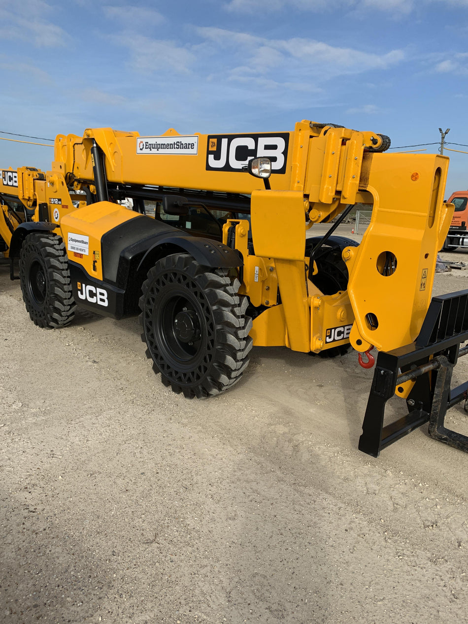2021 JCB 512-56