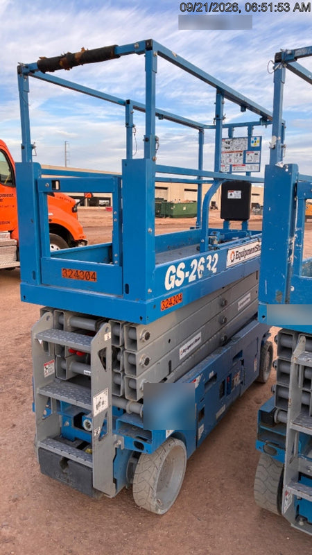 2023 GENIE GS-2632