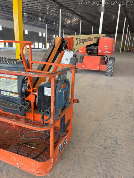 2023 JLG 660SJ