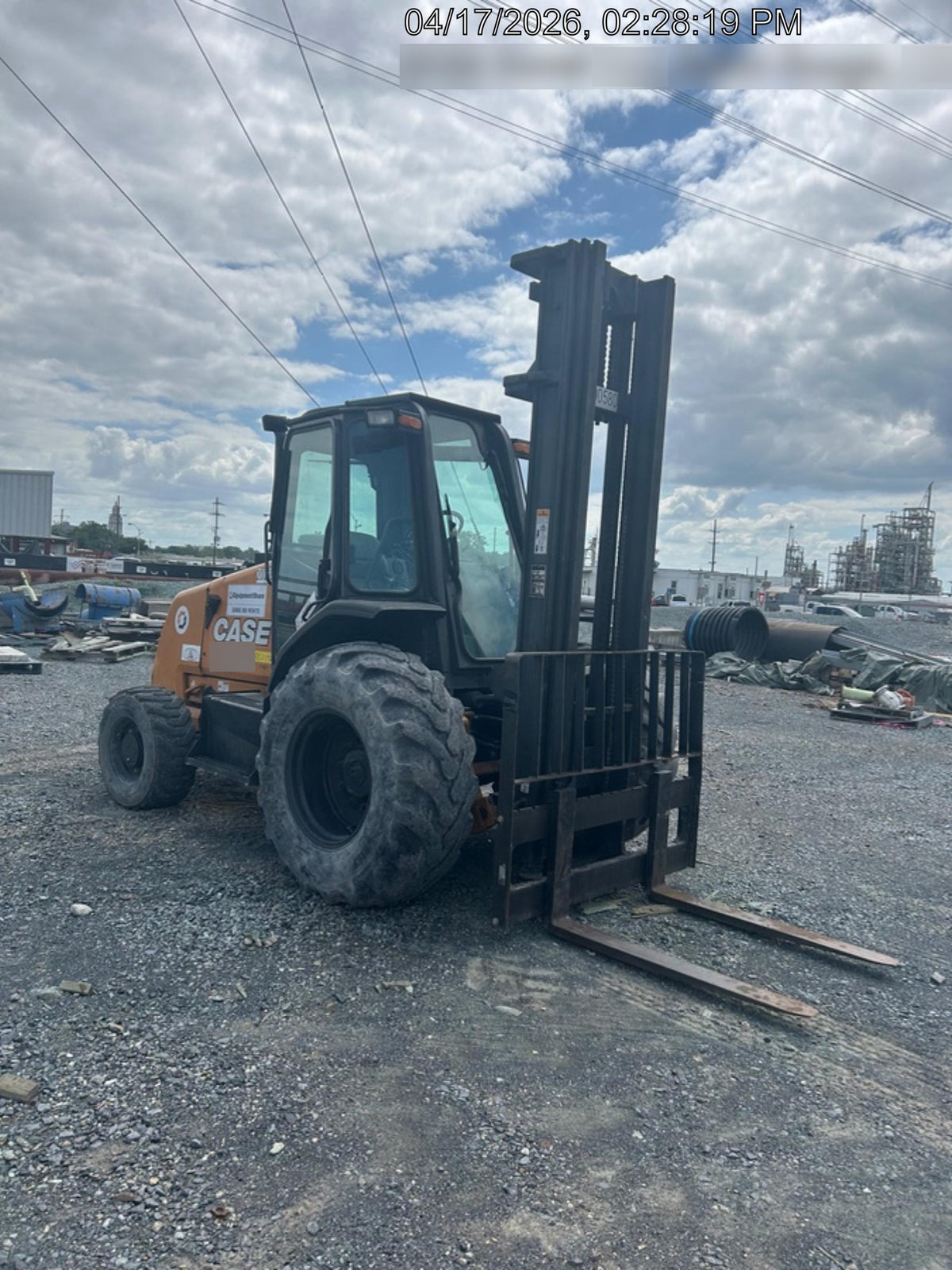 2022 CASE 588H