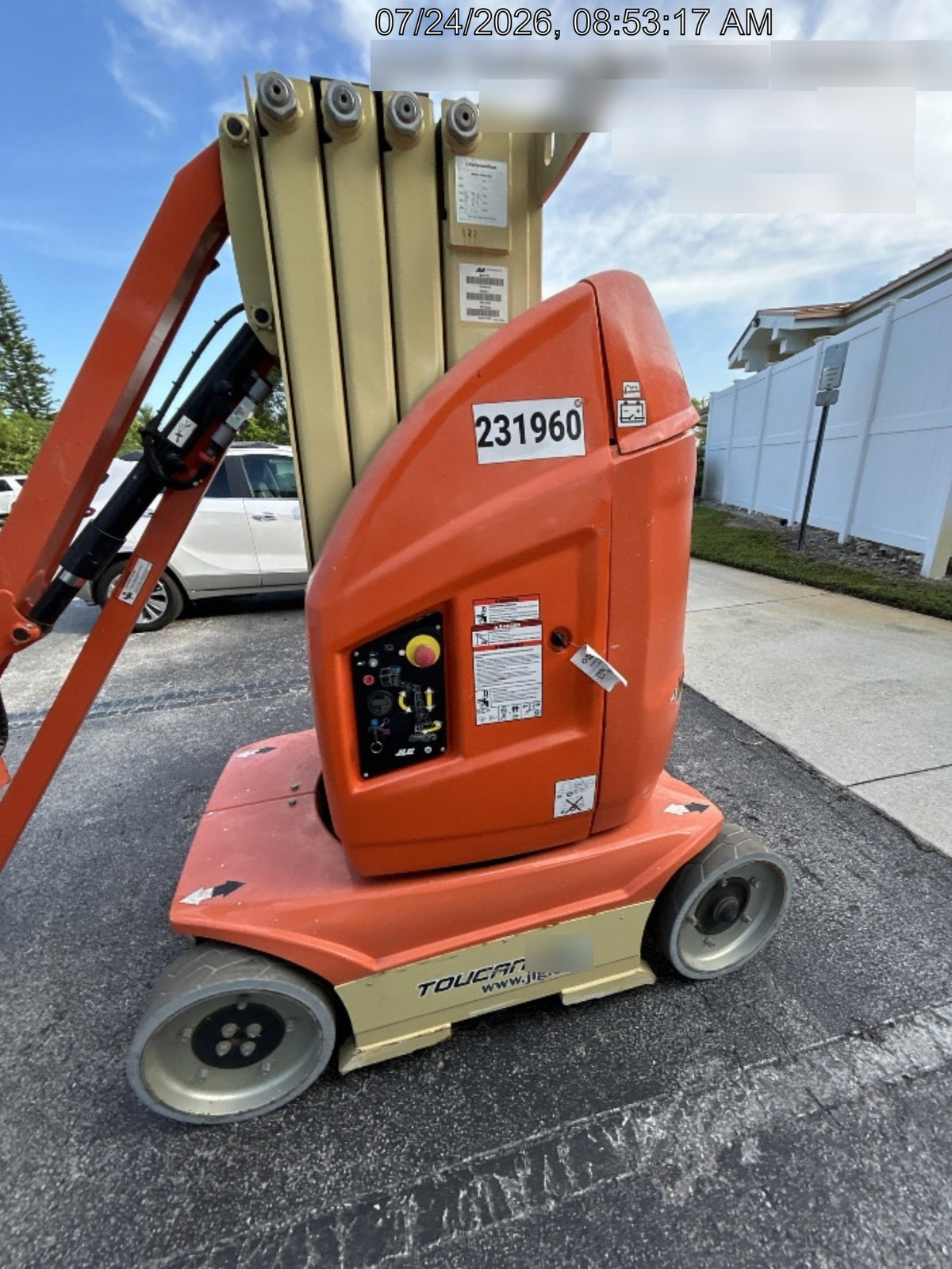 2022 JLG 26E
