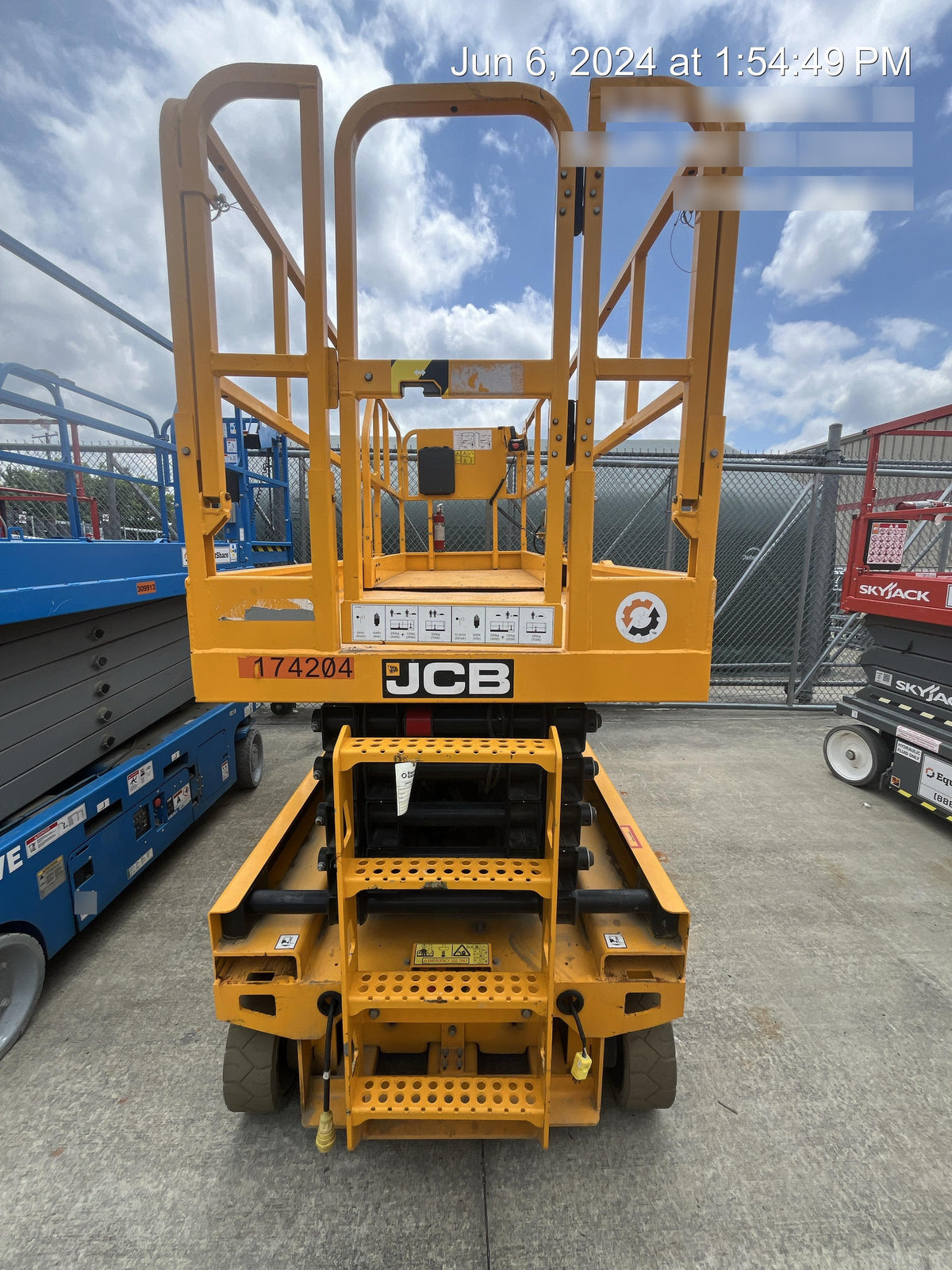 2021 JCB S3246E