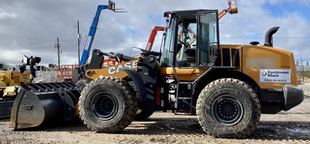 2023 CASE 821G