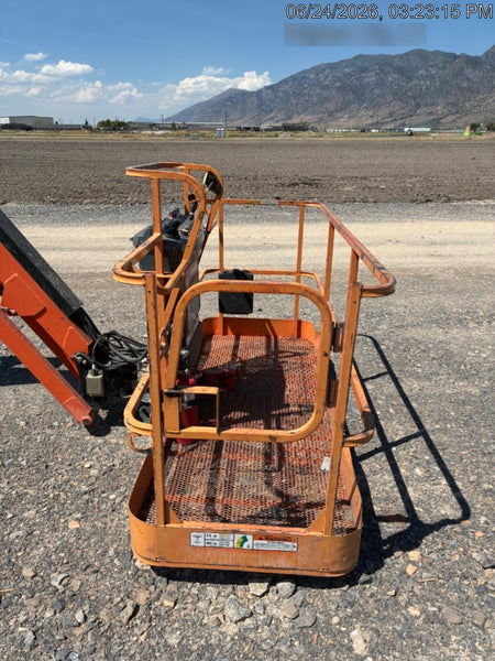 2020 JLG 860SJ
