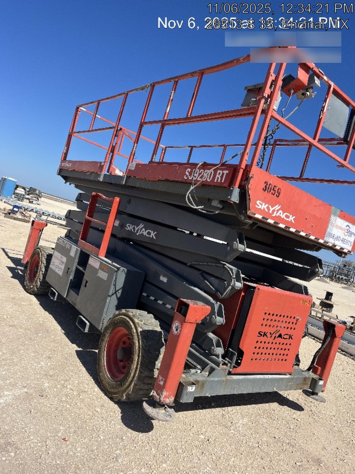 2017 SKYJACK SJ9250 RT