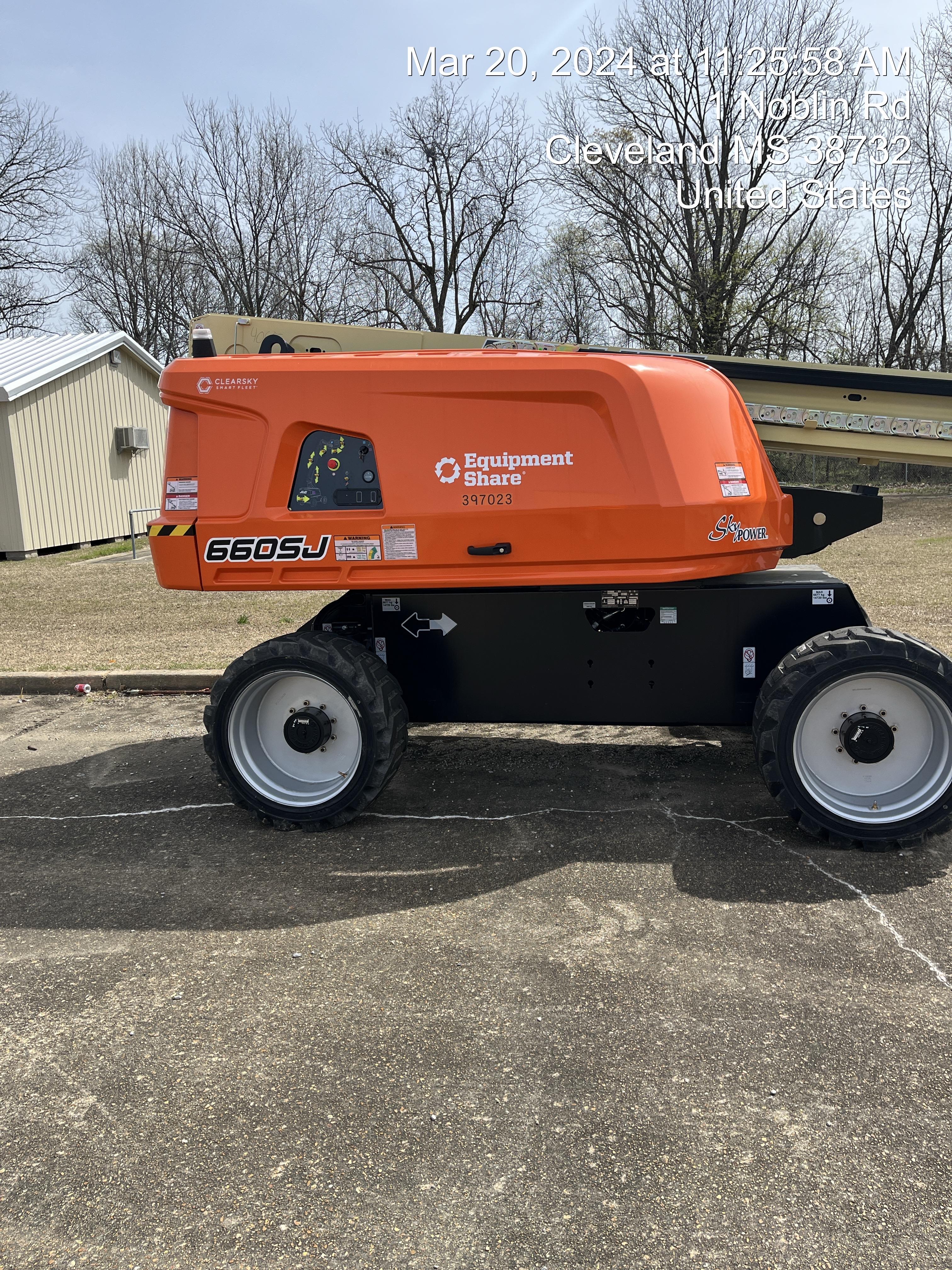 2024 JLG 660SJ