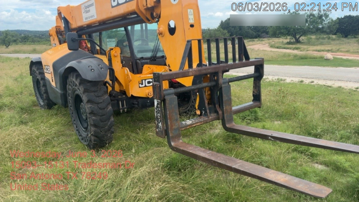 2019 JCB 509-42 JCB 509-42 Enclosed Cab, 74 HP, Solid Tires, Worklights, Beacon, Aux Hydraulics, Lifting Eye w/60" Carriage/60" Forks