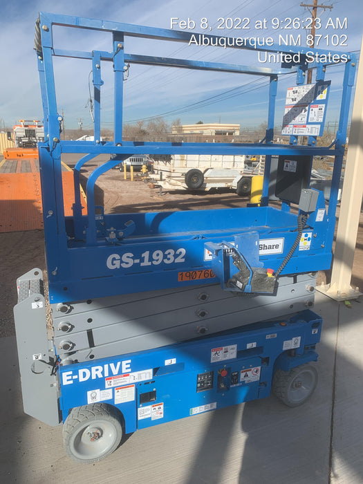 2021 GENIE GS-1932