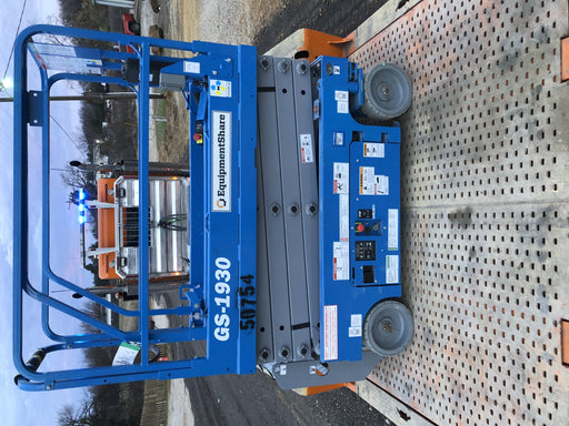 2019 Genie GS-1930 Fixed Rails with Chain Entry