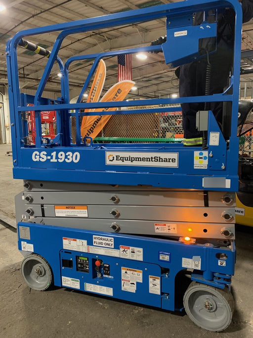 2019 Genie GS-1930 Half Height Swing Gate, 800W Inverter