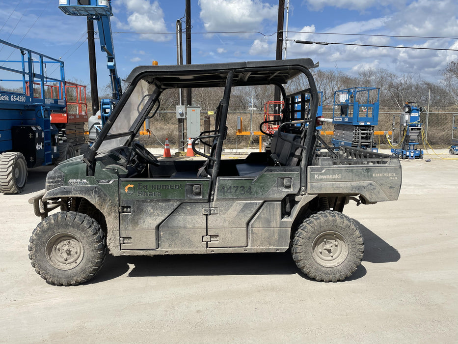 Kawasaki Mule PRO-DXT Standard Options, Backup Alarm, Beacon, Plastic Hard Top, Poly Windshield, Horn Kit